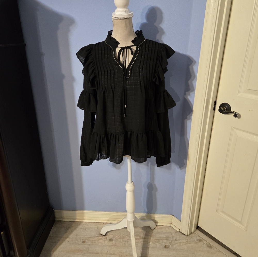 Free Generation medium Womens Top